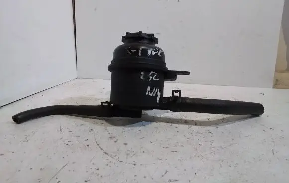 Jaguar X-Type Power steering fluid tank/reservoir