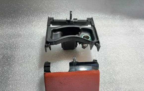 Ashtray (front)