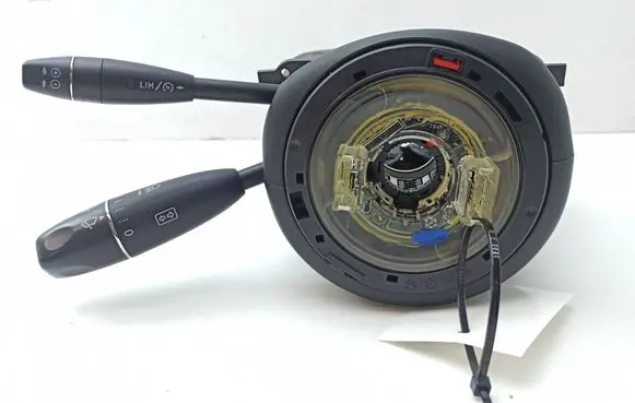 Mercedes-Benz C W204 Wiper turn signal indicator stalk/switch A2044403202 2044403202