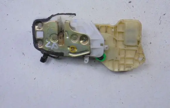 Honda Jazz Front door lock