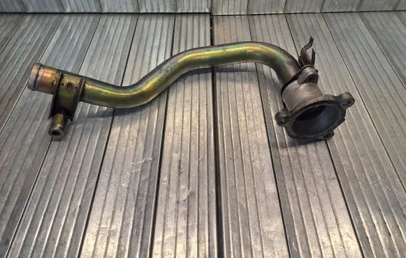 Nissan X-Trail T30 Engine coolant pipe/hose