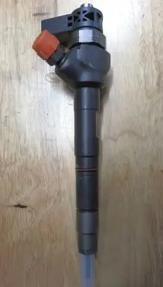 Volkswagen Crafter Fuel injector 0445110647