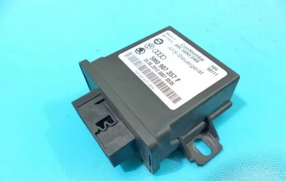 Volkswagen PASSAT CC Central body control module 5M0907357F IMPRK1209849
