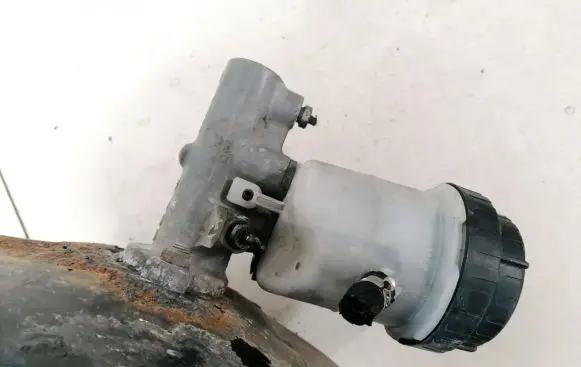 Volvo S40, V40 Master brake cylinder 30857437 136893