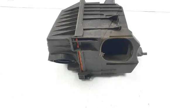 Volkswagen Fox Air filter box 5Z0129607B