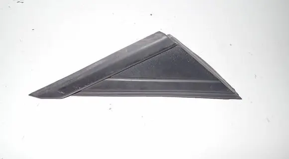 Seat Leon (5F) Front door glass trim molding 5F0853274