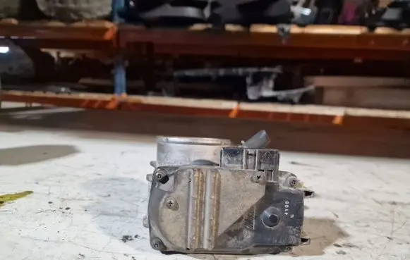 Mitsubishi Outlander Throttle valve EAC60020
