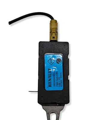 Renault Laguna III Aerial antenna amplifier 282300005R 43168900072 FM2H9GK91