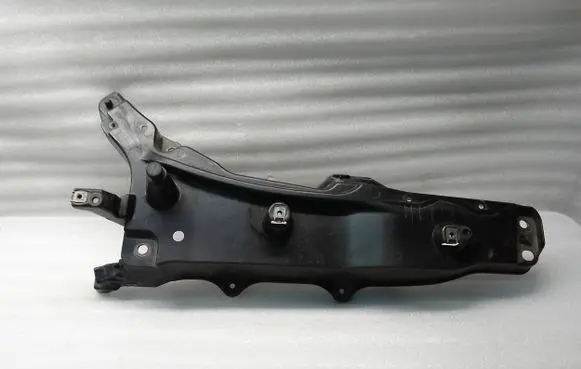 Fender mounting bracket