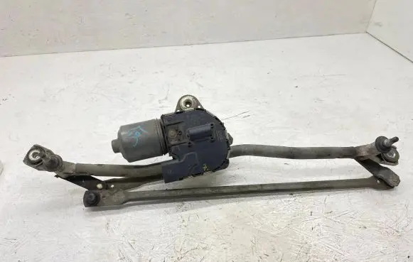 Audi A6 S6 C6 4F Front wiper linkage and motor 4F1955119 4F1955023B