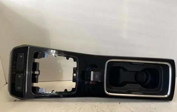 Opel Mokka B Gear shifter surround trim plastic 9835015180