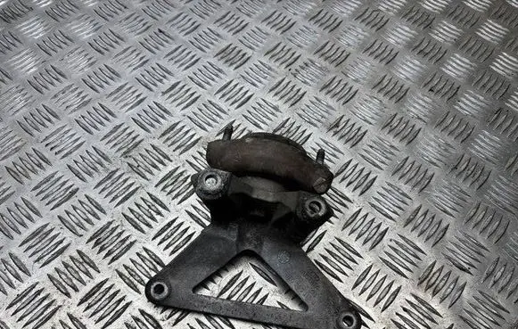 Audi A4 S4 B7 8E 8H Gearbox mounting bracket 8E0399115J