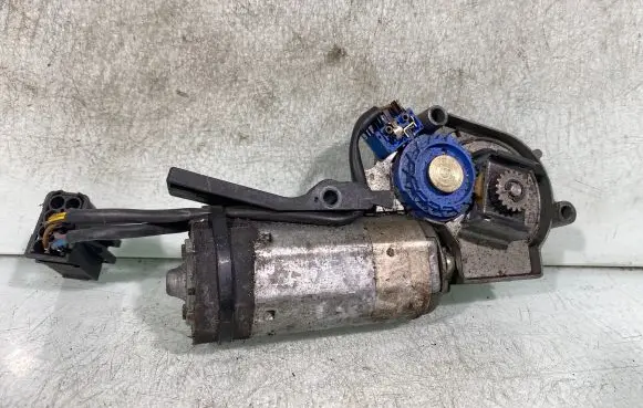 BMW 5 E34 Sunroof motor/actuator 