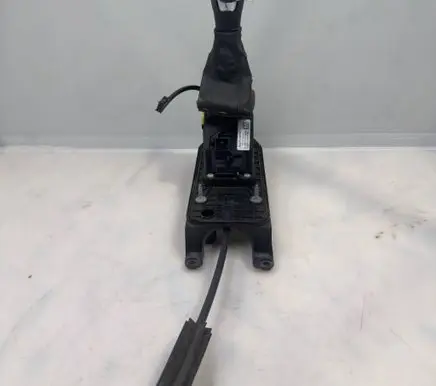 Skoda Octavia Mk3 (5E) Gear shifter/selector 5Q2713025R 10010164900 5404E0L2