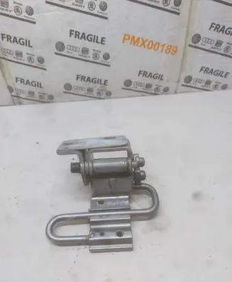 Audi A4 S4 B7 8E 8H Rear door lower hinge 8E0833411E