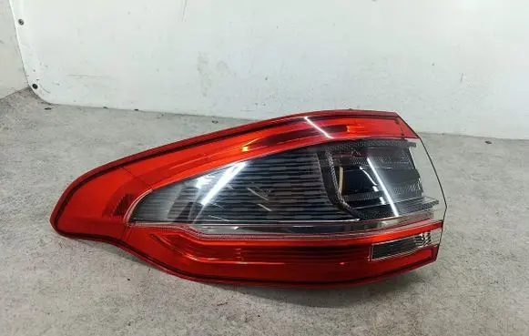 Ford S-MAX Rear/tail lights 17318701