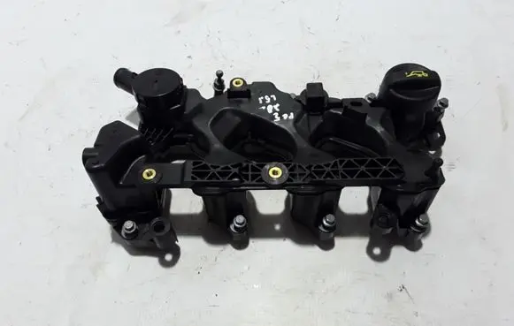 Peugeot 2008 II Rocker cam cover 9827622780