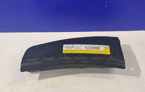 Mercedes-Benz GLA W156 X156 Seat airbag 617773202