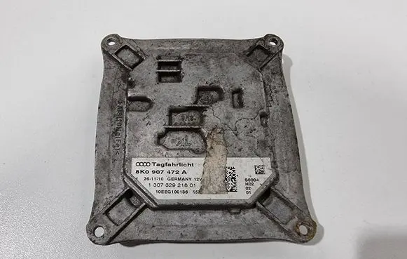 Audi A4 S4 B8 8K Headlight ballast module Xenon 8k0907472a