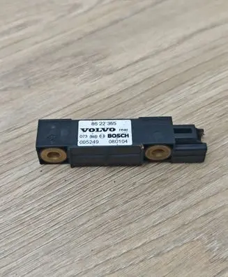 Volvo XC90 Airbag deployment crash/impact sensor 8622365 005249 080104