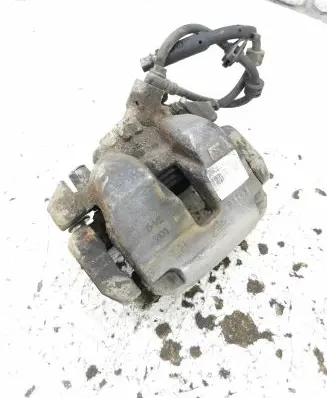 Peugeot 3008 II Front brake caliper