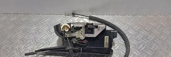 Mercedes-Benz ML W163 Front door lock A1637202835