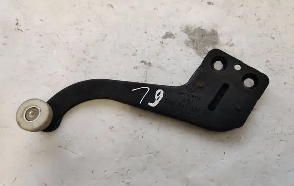 Volkswagen Transporter - Caravelle T5 Sliding door upper roller guide/hinge 7H0843436E 323007