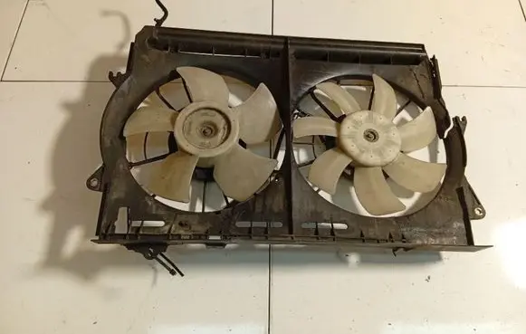 Toyota Corolla Verso AR10 Radiator cooling fan shroud 163639G050