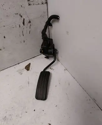 Renault Kangoo II Accelerator throttle pedal 8200436878 23464 2596C