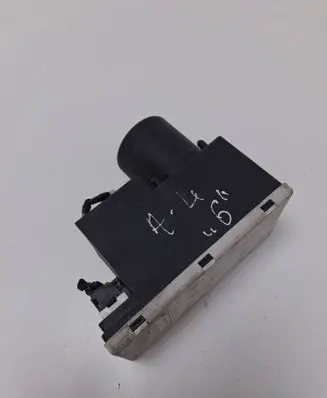 Audi A4 S4 B5 8D Central locking vacuum pump 8L0862257L