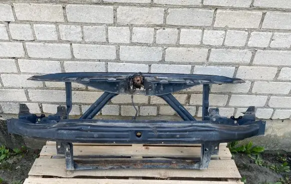 Seat Leon (1M) Radiator support slam panel
