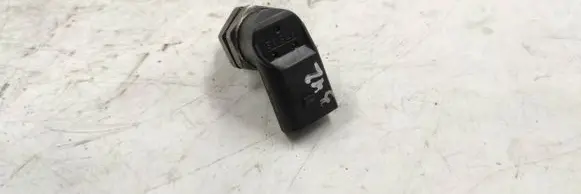 BMW 5 E60 E61 Fuel pressure sensor 