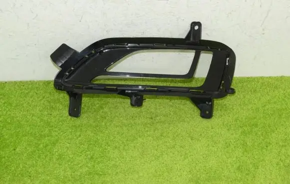 Hyundai Tucson TL Front bumper lower grill 86525-D7530