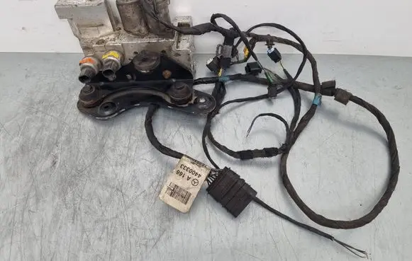 Mercedes-Benz GLE (W166 - C292) Active stabilizer control/valve assembly A1663201158