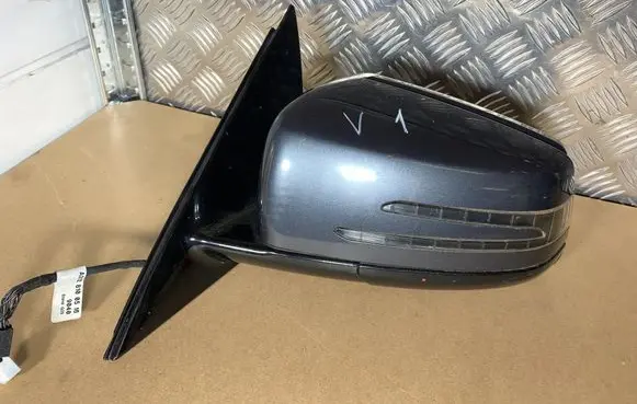 Mercedes-Benz E W212 Front door electric wing mirror A2128100516