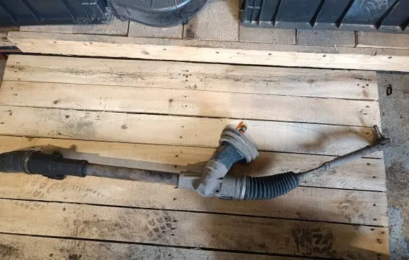 Nissan Micra Steering rack