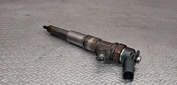 BMW 5 E60 E61 Fuel injector 0445110212 7794652
