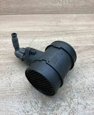 Audi 100 S4 C4 Mass air flow meter 0281002180