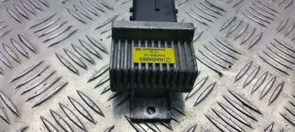 Nissan Qashqai Glow plug pre-heat relay 8200859243