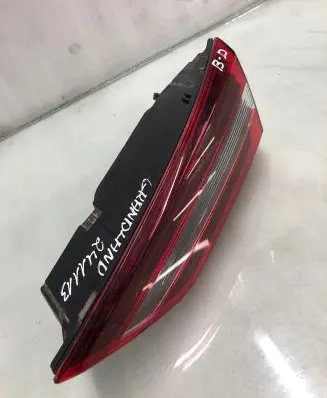 Opel Grandland X Tailgate rear/tail lights 9846768080
