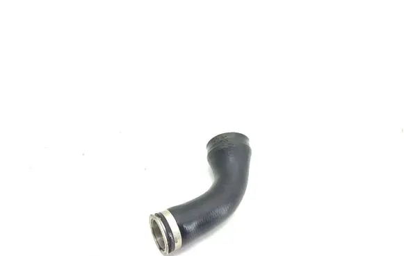 BMW X6 E71 Intercooler hose/pipe 7575408