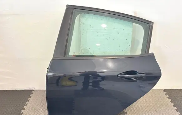Peugeot 208 I Rear door 