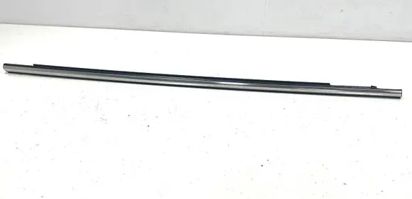 Mazda CX-7 Front door glass trim molding EG21