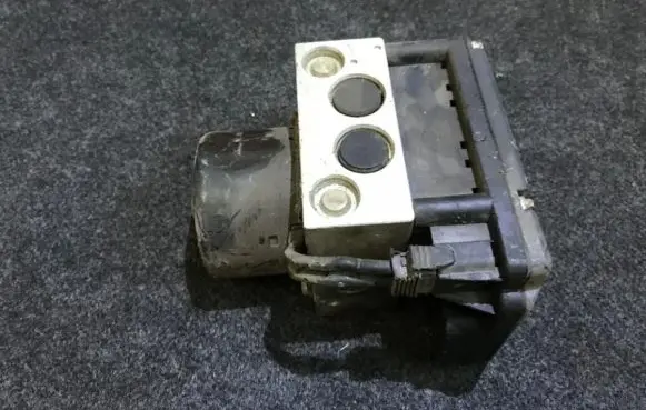 Volkswagen Golf IV ABS Pump 1j0907379g 100949-03103
