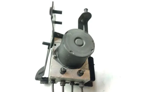 BMW 5 E60 E61 ABS Pump 6769703