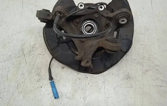 BMW X1 E84 Rear wheel hub 6788004904