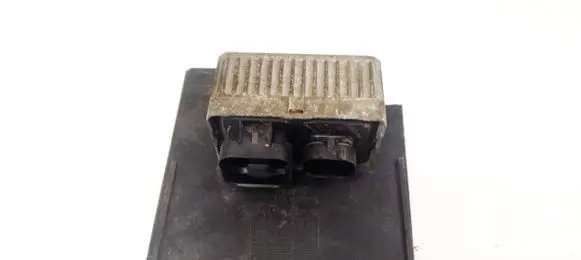 Opel Insignia A Glow plug pre-heat relay 13243606