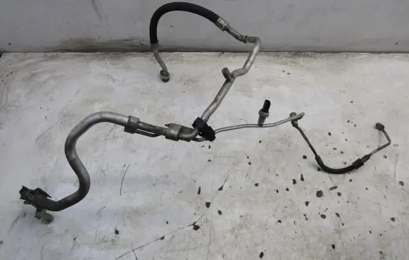 Skoda Octavia Mk3 (5E) Engine coolant pipe/hose 5Q0816743