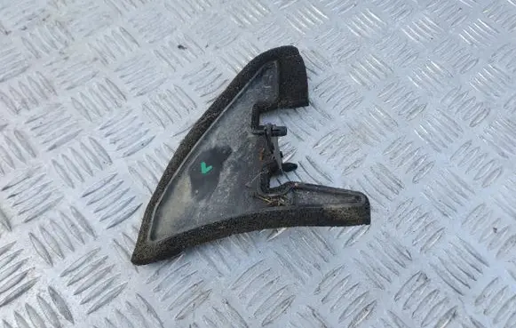 Nissan Pulsar Fender foam support/seal PU7616
