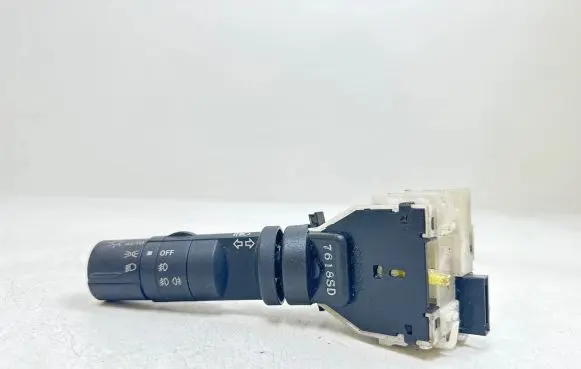 Nissan Qashqai Indicator stalk 7618SD